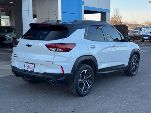 Used 2022 Chevrolet TrailBlazer RS w/ Sun and Liftgate Package image 3