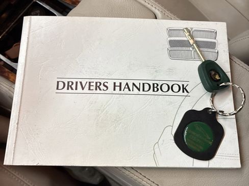 Used 1996 Jaguar XJ6 image 38