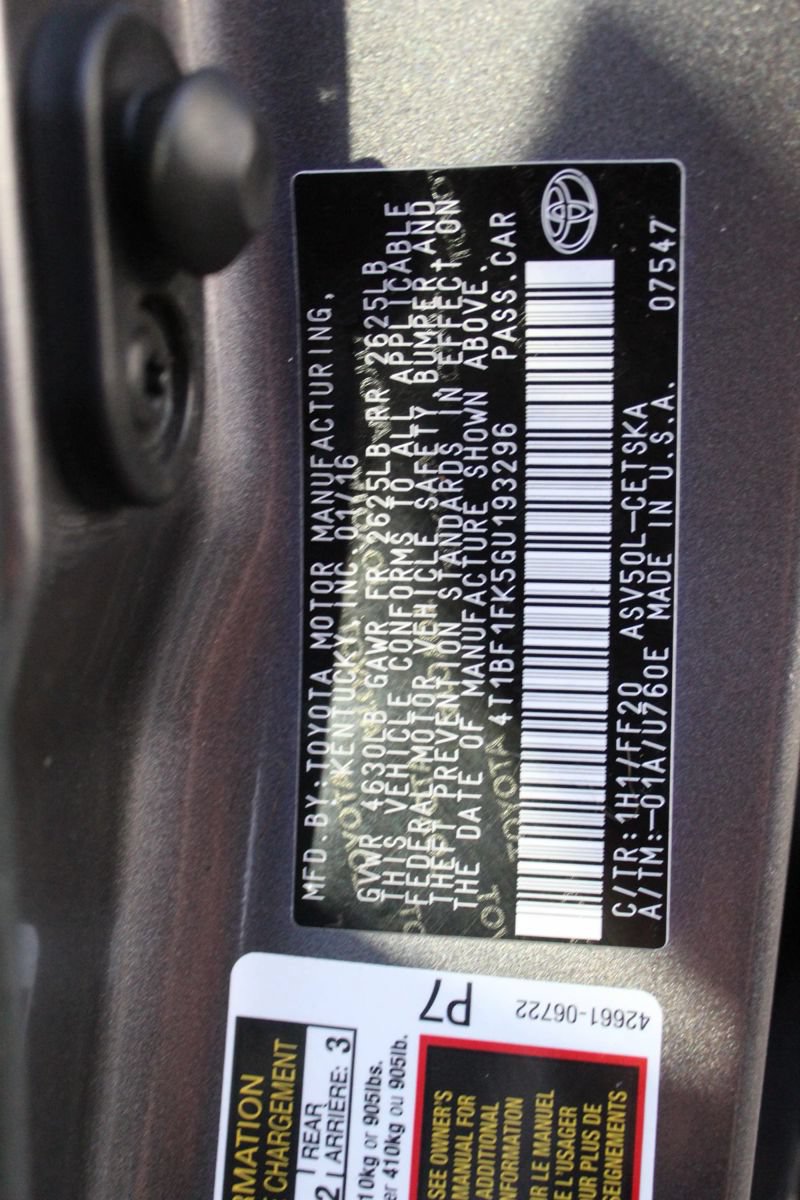 Used 2016 Toyota Camry SE FWD image 33