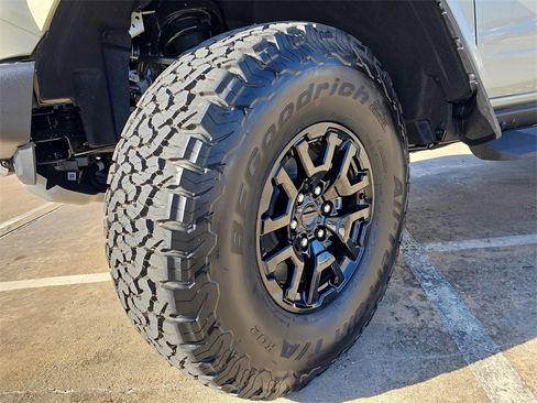 New 2025 Ford Bronco Raptor w/ Interior Carbon Fiber Pack image 28