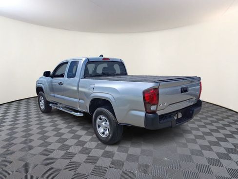 Used 2023 Toyota Tacoma SR AWD/4WD image 9