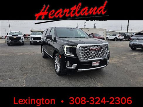 Used 2023 GMC Yukon Denali w/ Max Trailering Package image 1