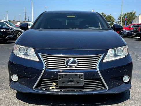 Used 2015 Lexus ES 300h w/ Premium Package w/Bamboo Trim FWD image 2