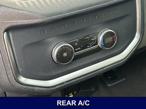 Used 2025 Ford Expedition Active AWD/4WD image 16