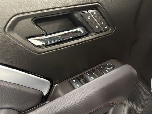 Certified 2025 Chevrolet Colorado Z71 w/ Technology Package image 21