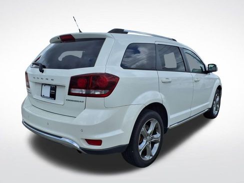 Used 2017 Dodge Journey Crossroad w/ Popular Equipment Group FWD image 17