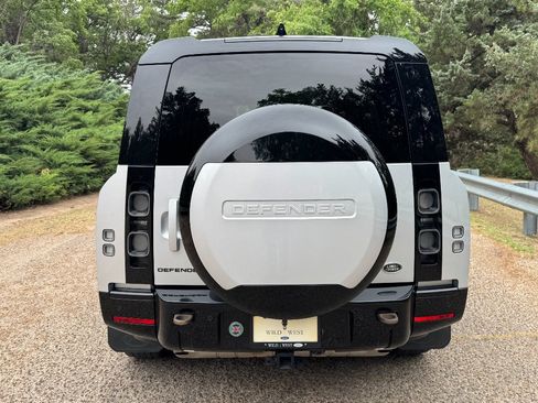 Used 2023 Land Rover Defender 130 X AWD/4WD image 6