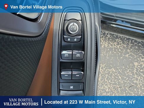 Used 2022 Subaru Forester Touring AWD/4WD image 11