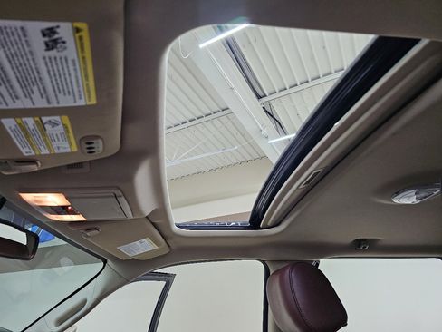 Used 2013 Ford F150 King Ranch w/ King Ranch Luxury Pkg image 38