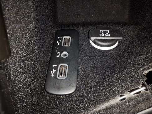 Used 2022 Dodge Challenger GT image 25