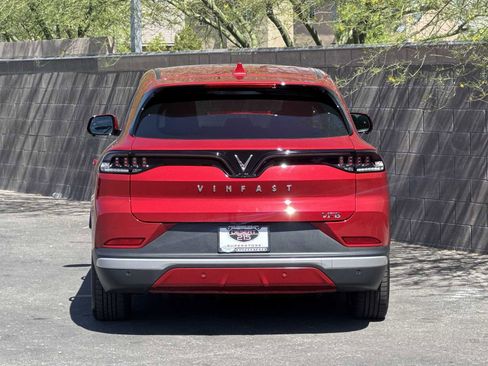 Used 2024 VinFast VF 8 Eco AWD/4WD image 7