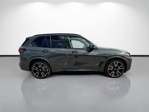 New 2026 BMW X5 M60i image 2