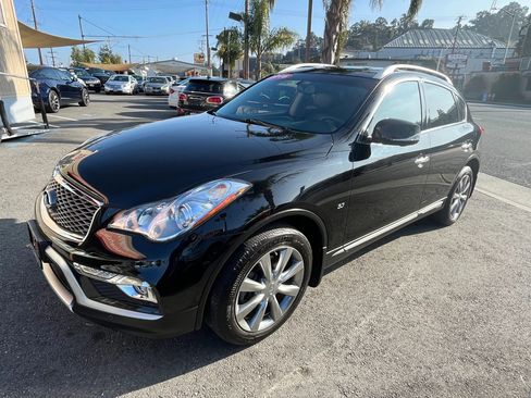 Used 2016 INFINITI QX50 2WD w/ Premium Plus Package image 2