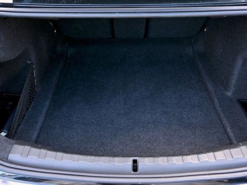 Used 2024 BMW 330i Sedan image 12