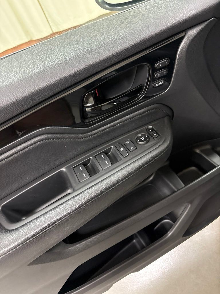 Used 2021 Honda Odyssey Touring image 19