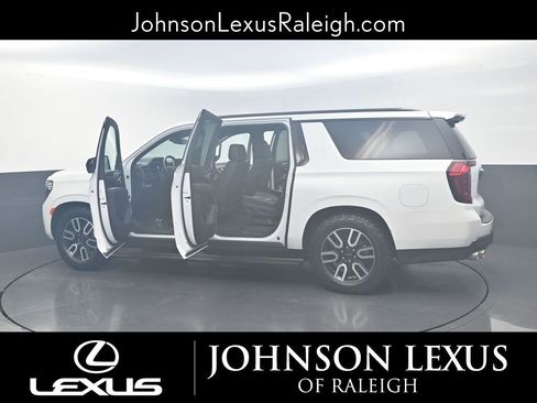 Used 2023 GMC Yukon XL AT4 w/ AT4 Premium Plus Package image 29