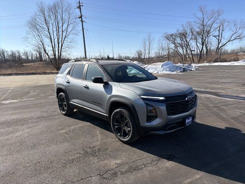 New 2026 Chevrolet Equinox LT image 3