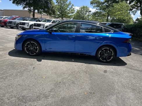 New 2026 Nissan Sentra SR w/ SR Premium Package FWD image 4