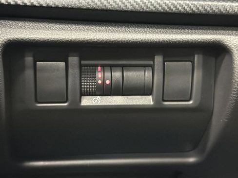 Used 2024 Subaru Crosstrek 2.5i Limited w/ Crosstrek Mirror Package image 37