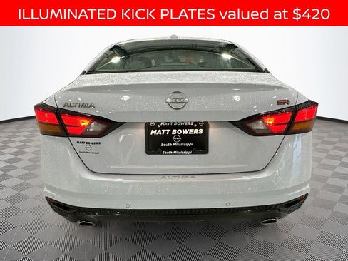 Certified 2025 Nissan Altima 2.5 SR FWD image 5