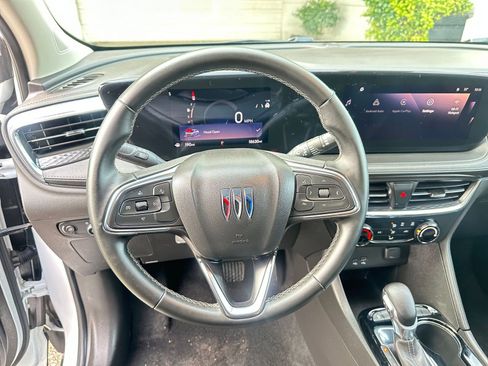 Used 2025 Buick Encore GX Preferred image 28