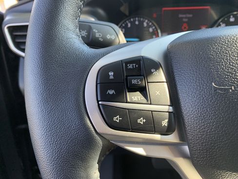 Used 2023 Ford Explorer Limited w/ Equipment Group 301A image 19