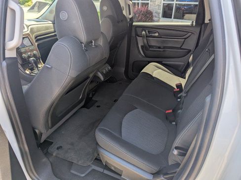Used 2017 Chevrolet Traverse LT AWD/4WD image 23