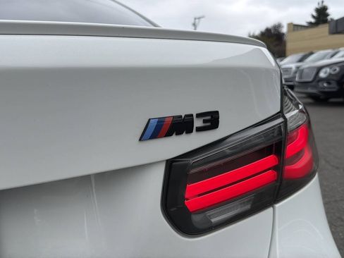 Used 2015 BMW M3 RWD image 9