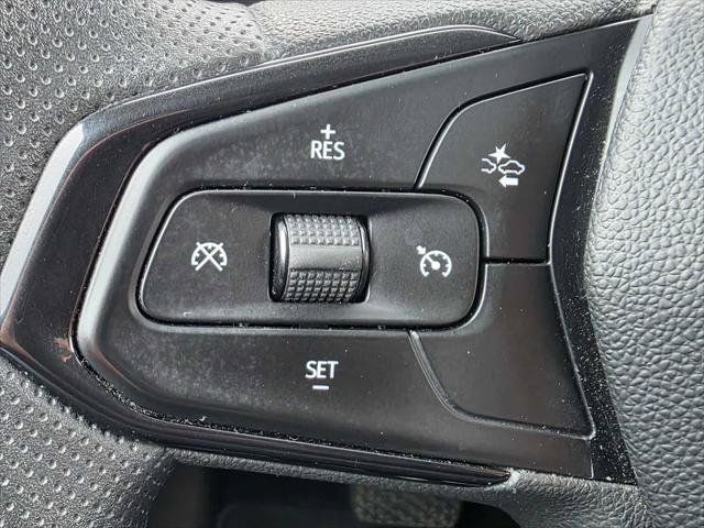 Used 2024 Chevrolet TrailBlazer LT AWD/4WD image 30