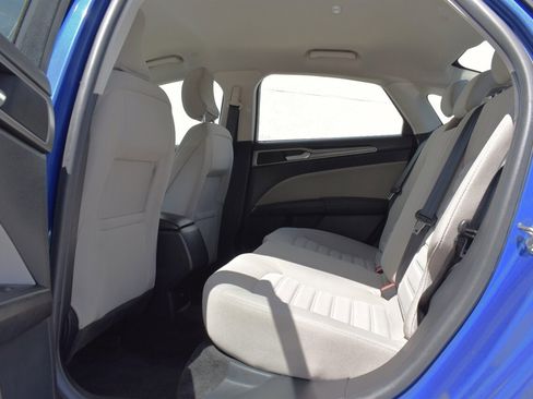 Used 2018 Ford Fusion S FWD image 23