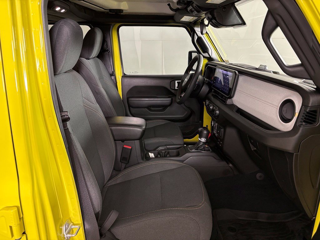 Used 2024 Jeep Wrangler Unlimited Sport AWD/4WD image 41