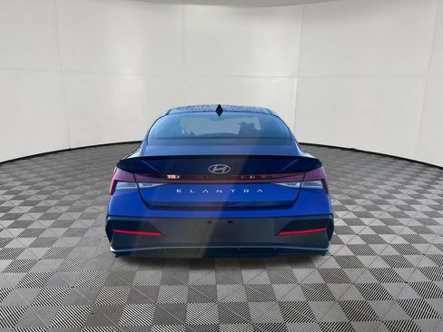 Used 2026 Hyundai Elantra SEL Sport Premium FWD image 9