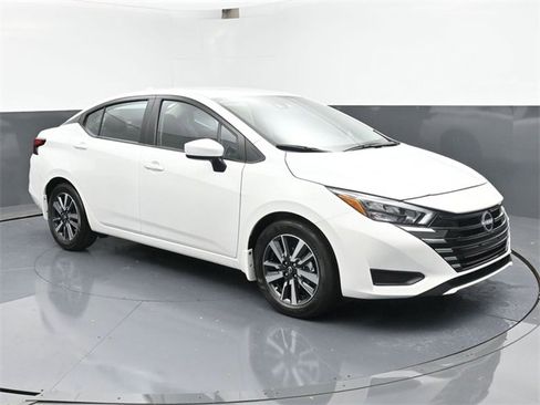 New 2025 Nissan Versa SV w/ Trunk Package image 2