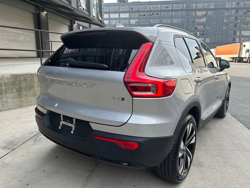 Certified 2025 Volvo XC40 B5 Plus image 13