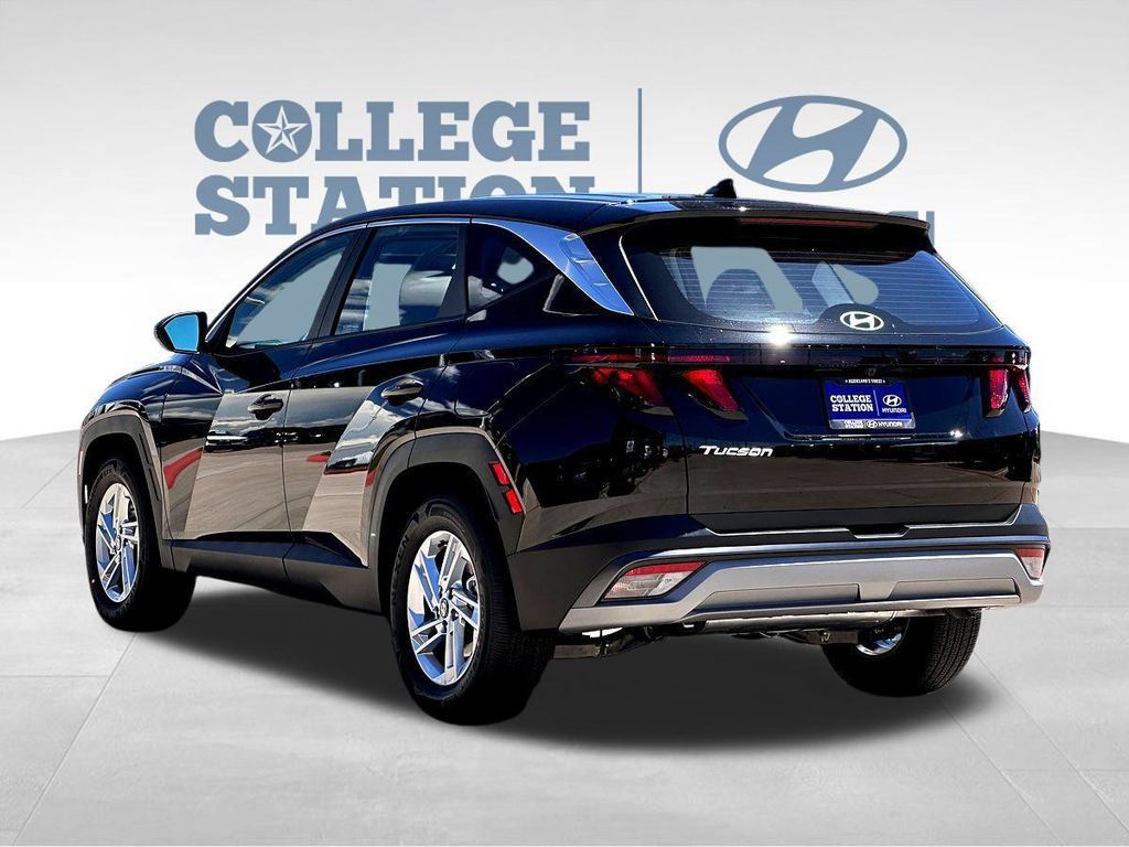 Used 2025 Hyundai Tucson SE FWD image 8