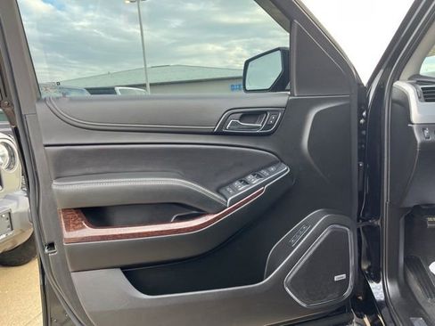 Used 2019 GMC Yukon XL SLT image 7