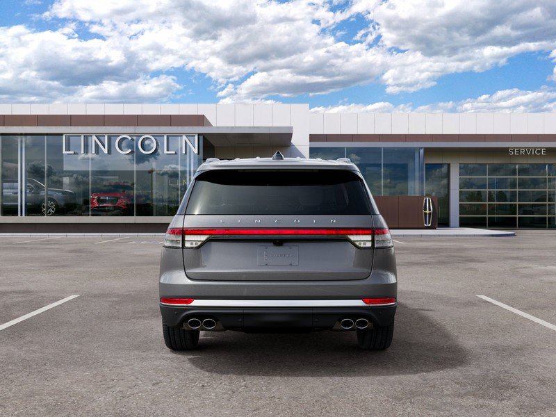 New 2027 Lincoln Aviator AWD image 7