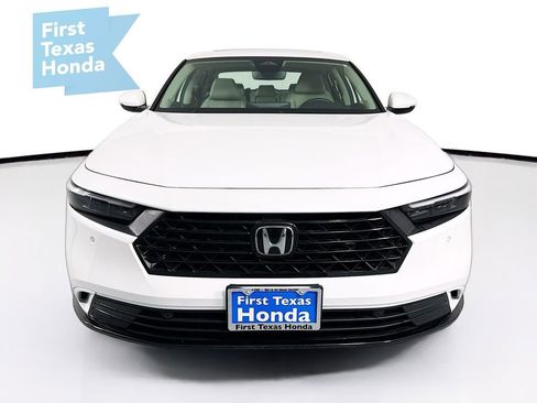 Used 2025 Honda Accord EX-L image 2
