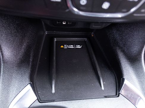 Used 2023 Chevrolet Traverse LT w/ LPO, Cargo Package FWD image 25