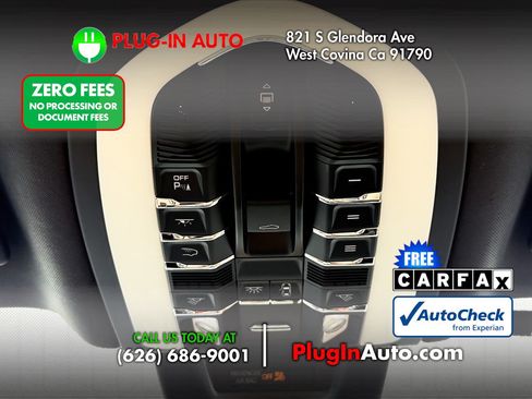 Used 2021 Porsche Macan S AWD/4WD image 19