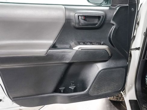Certified 2019 Toyota Tacoma SR5 RWD image 22