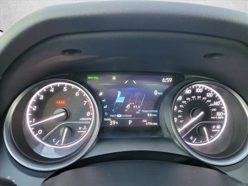 Used 2023 Toyota Camry SE w/ Cold Weather Package image 20