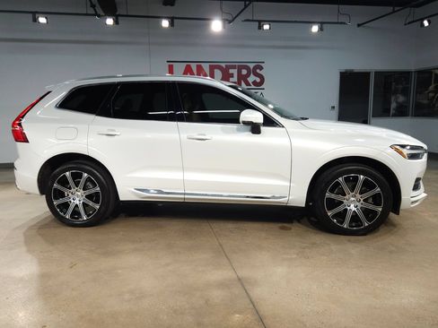 Used 2021 Volvo XC60 T5 Inscription w/ Protection Package FWD image 8