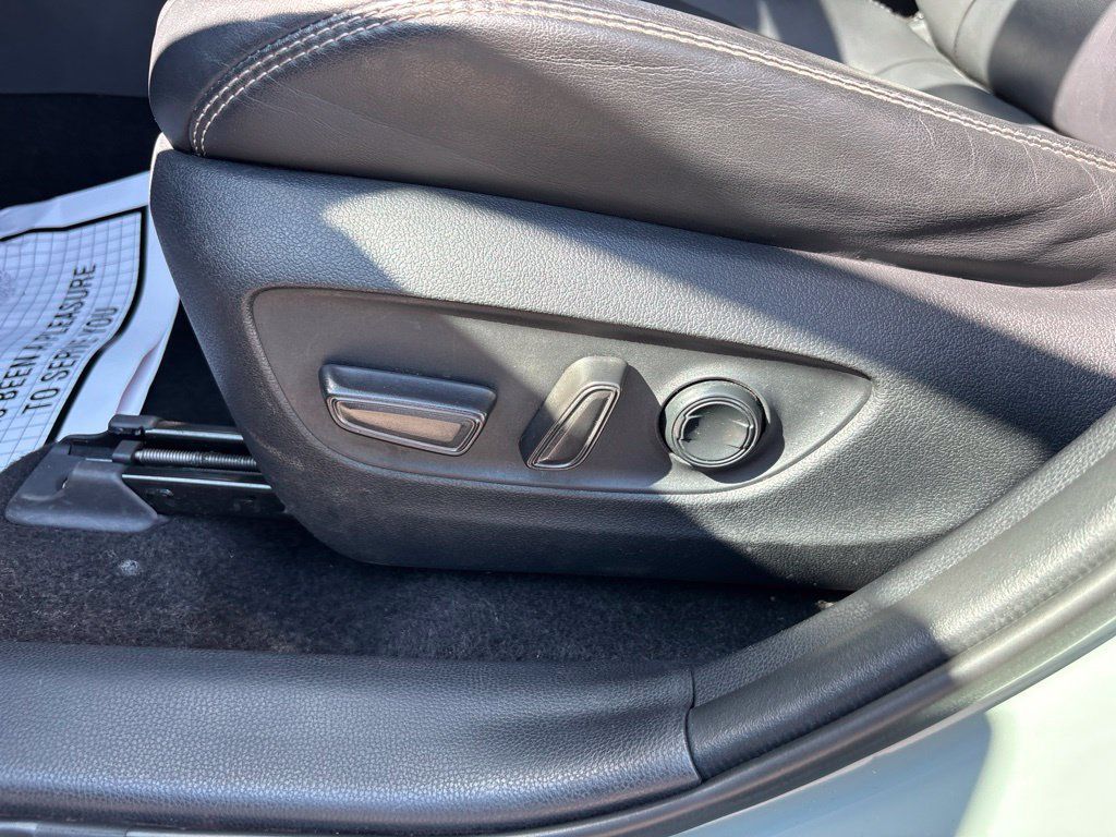 Used 2019 Toyota RAV4 XLE Premium AWD/4WD image 13
