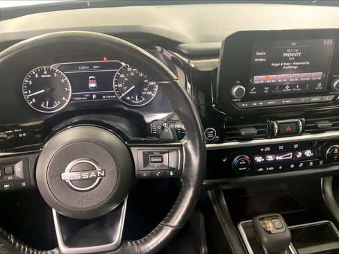 Certified 2022 Nissan Pathfinder SV image 19