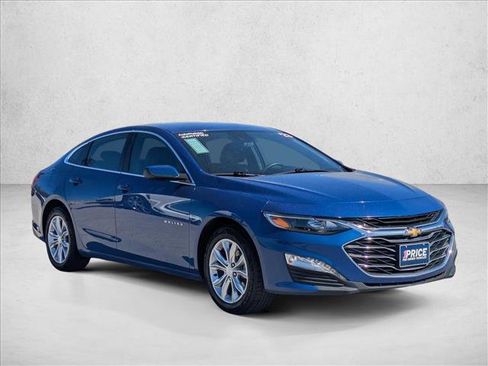 Used 2023 Chevrolet Malibu LT image 3