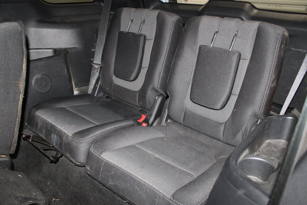 Used 2016 Ford Explorer XLT w/ Equipment Group 201A AWD/4WD image 14