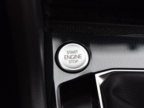 New 2026 Volkswagen Taos SE AWD/4WD image 16