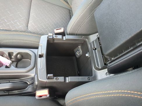 Used 2025 Jeep Gladiator Mojave w/ Convenience Group image 48