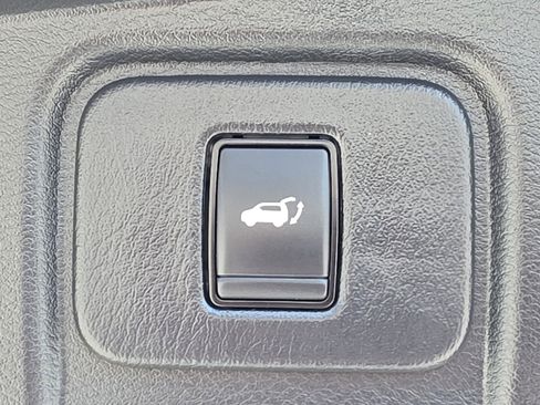Used 2024 Nissan Murano SL FWD image 15